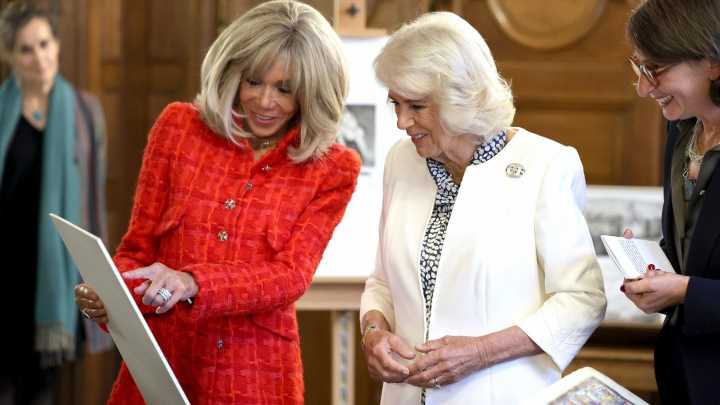 Brigitte Macron: Frankreichs First Lady machte Königin Camilla das perfekte Geschenk