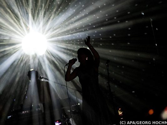 Feist gastierte mit etwas anderer Rockshow in Wien