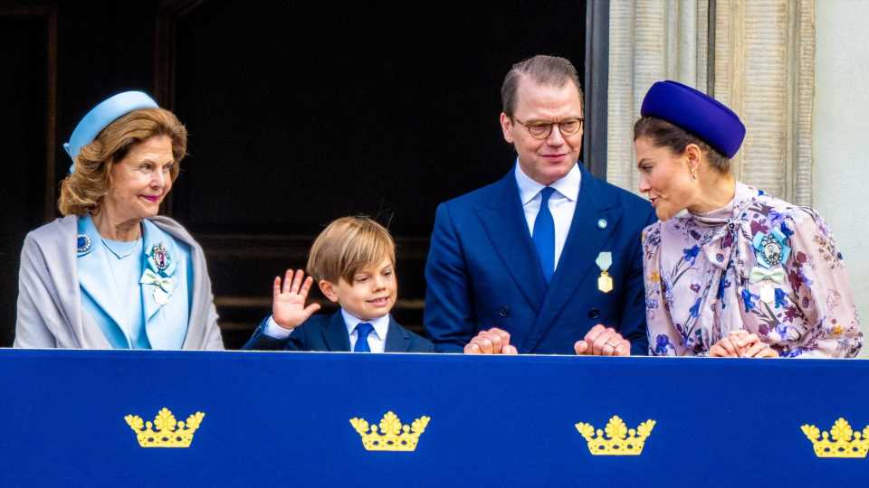 Süß! Schwedens Prinz Oscar begeistert beim 50. Thronjubiläum