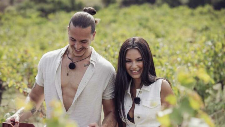 Zwischen Evi und "Love Island"-Granate Jan funkt es gewaltig