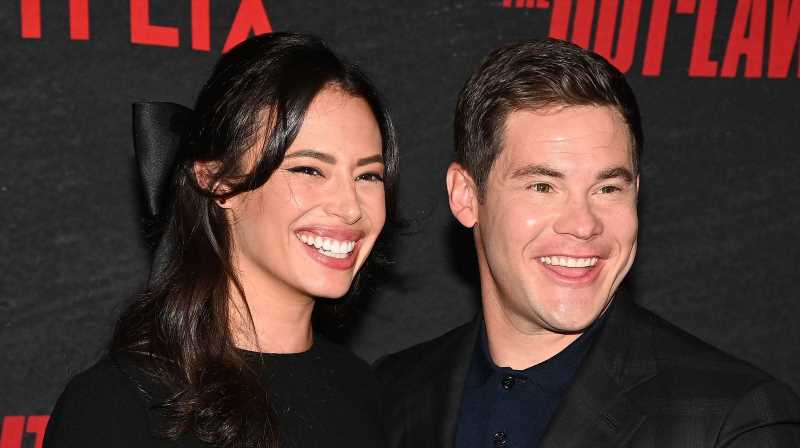 Adam DeVine & Chloe Bridges: Baby-News! Hier zeigt sie ihre süße Kugel | InTouch