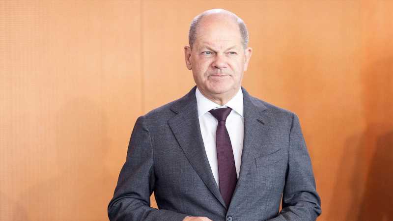 Olaf Scholz: Wird er aus Liebe zu seiner Frau zurücktreten? | InTouch