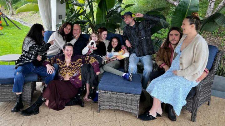 Bruce Willis' Ehefrau Emma teilt Throwback-Familienfoto!