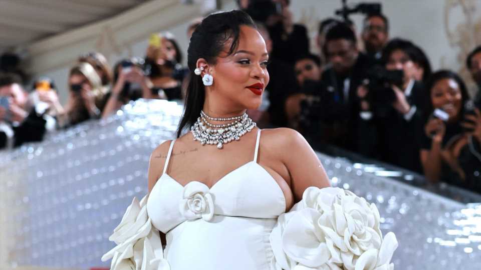 Krasse Typveränderung: Rihanna hat jetzt eine blonde Mähne!
