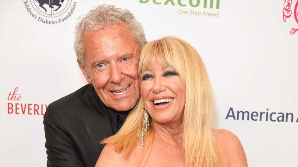 Darum wurde Suzanne Somers mit ihren Wanderschuhen begraben!